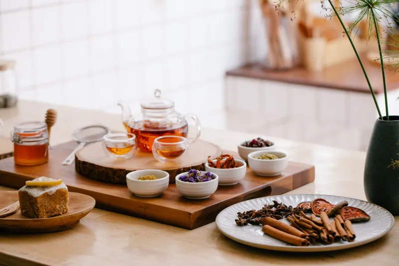 The Artisan's Pantry: A Thoughtful Guide to Botanical Vodka Infusions at Home